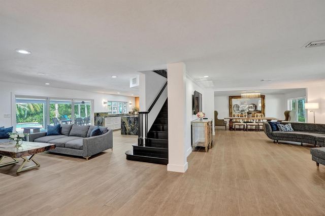 2 Mendota Lane, Sea Ranch Lakes, FL 33308