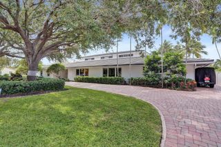 2 Mendota Lane, Sea Ranch Lakes, FL 33308