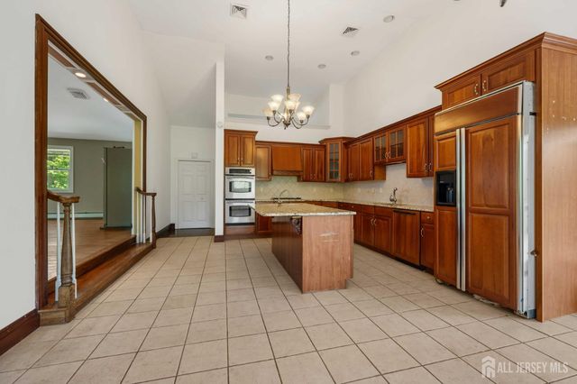 223 Pleasant Run Road, Readington, NJ 08853