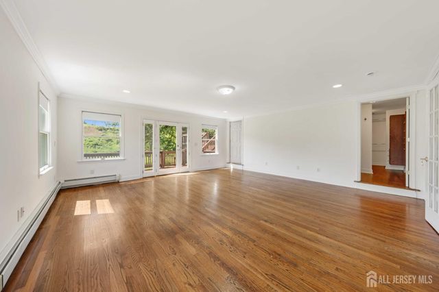223 Pleasant Run Road, Readington, NJ 08853