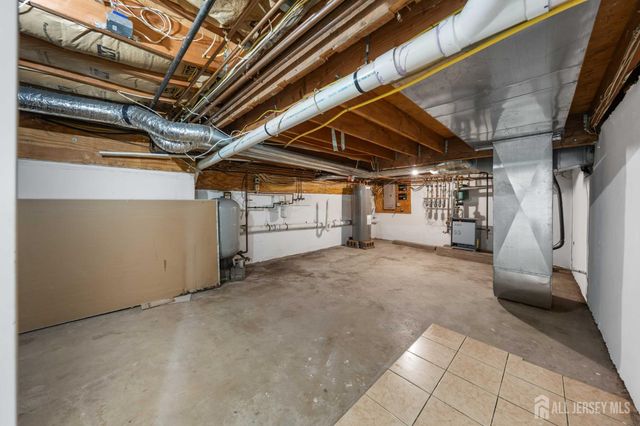 223 Pleasant Run Road, Readington, NJ 08853