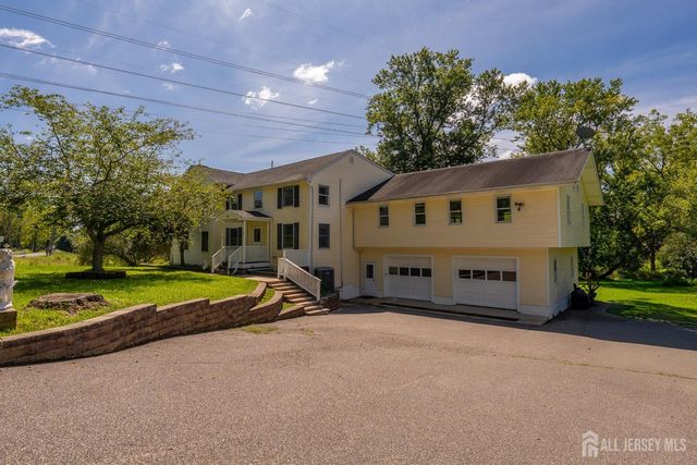 223 Pleasant Run Road, Readington, NJ 08853