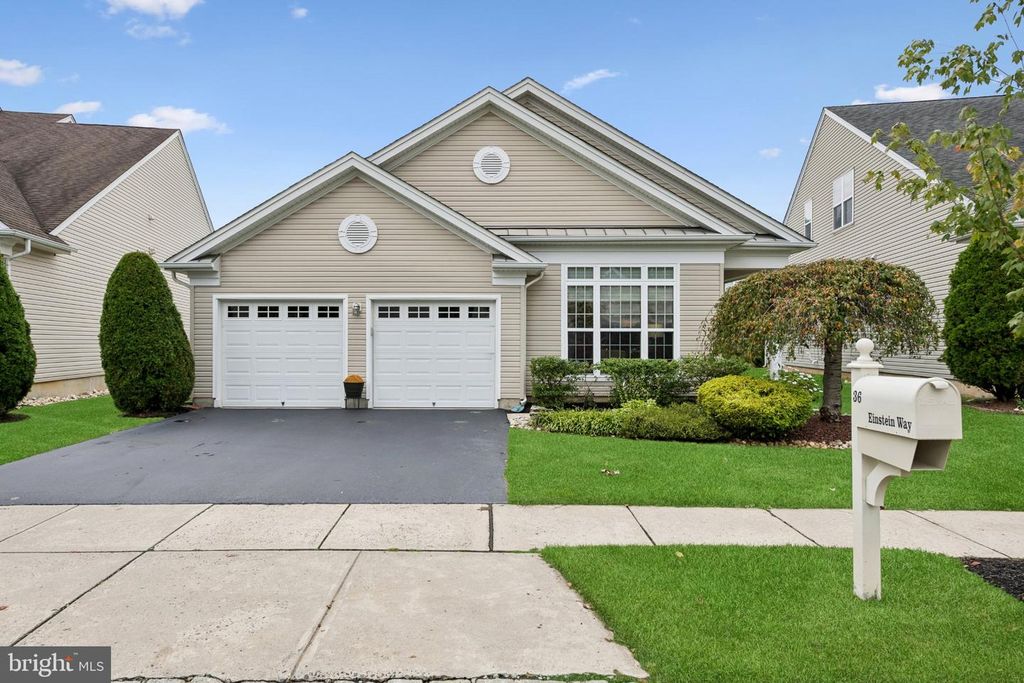 36 EINSTEIN WAY, EAST WINDSOR, NJ 08512 — exterior