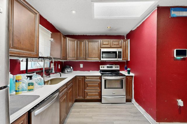 9716 Indian School Road NE, Albuquerque, NM 87112