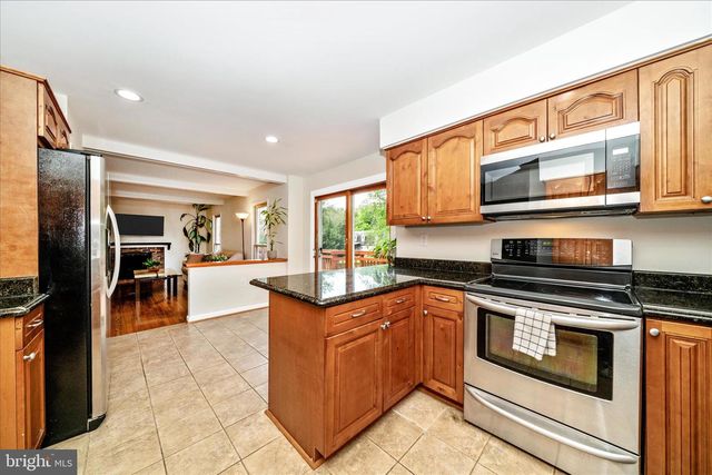16000 NARROWS TER, Silver Spring, MD 20906