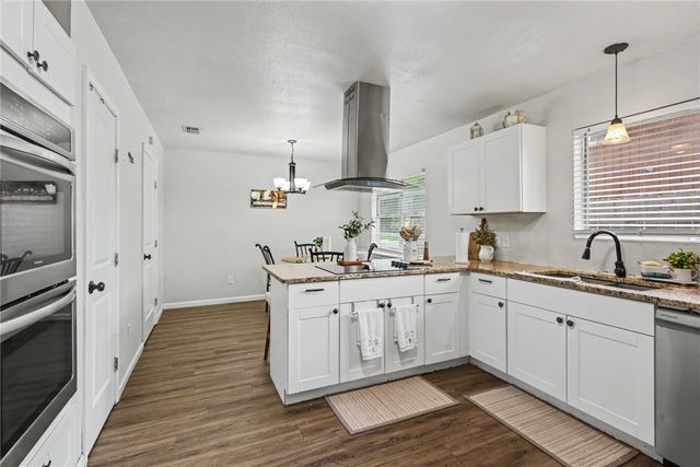 6433 Oakbrook Dr, Corpus Christi, TX 78413