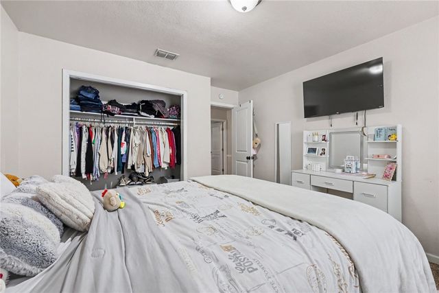 6433 Oakbrook Dr, Corpus Christi, TX 78413