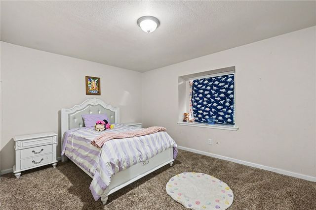 6433 Oakbrook Dr, Corpus Christi, TX 78413