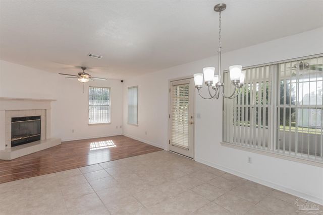 25 Littleton St, Cantonment, FL 32533