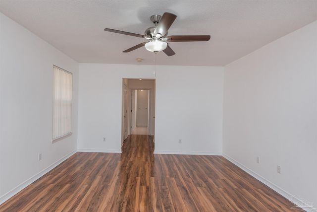 25 Littleton St, Cantonment, FL 32533