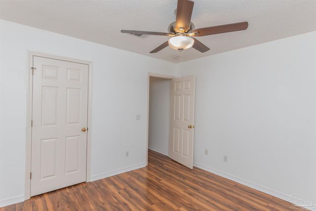 25 Littleton St, Cantonment, FL 32533