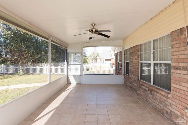 25 Littleton St, Cantonment, FL 32533