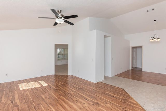 25 Littleton St, Cantonment, FL 32533