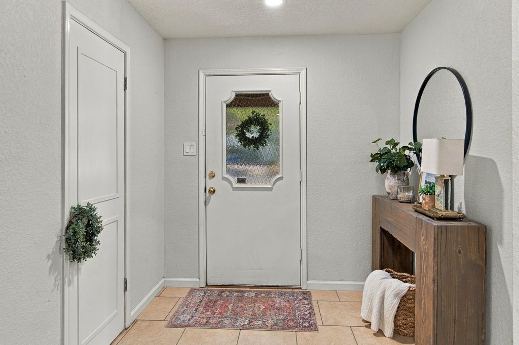 6832 Lyndale Drive, Watauga, TX 76148 — photo 5