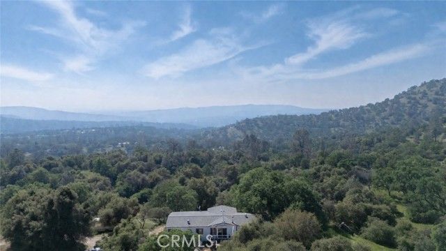 33404 Robinhood Drive, Coarsegold, CA 93614