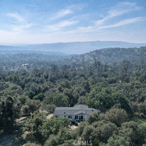 33404 Robinhood Drive, Coarsegold, CA 93614