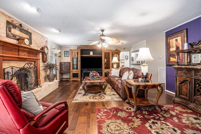 830 Seamaster Drive, Houston, TX 77062