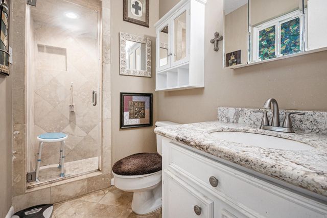 830 Seamaster Drive, Houston, TX 77062