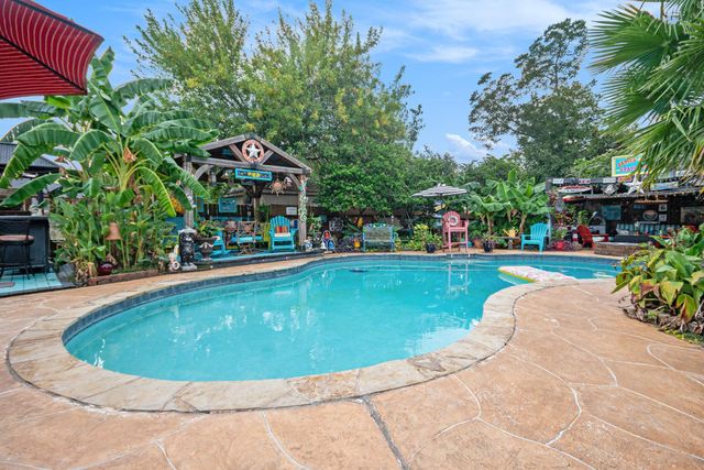 830 Seamaster Drive, Houston, TX 77062