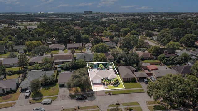 830 Seamaster Drive, Houston, TX 77062