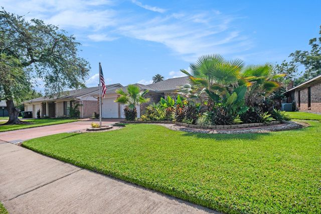 830 Seamaster Drive, Houston, TX 77062