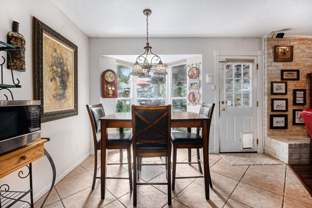 830 Seamaster Drive, Houston, TX 77062