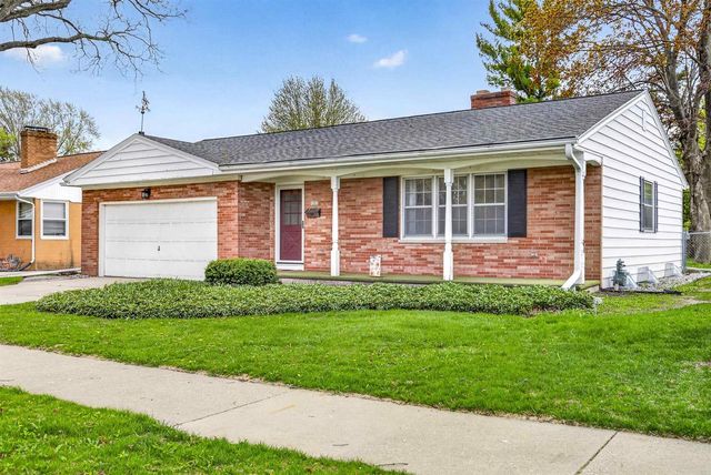 1221 DIVISION STREET, Green Bay, WI 54303