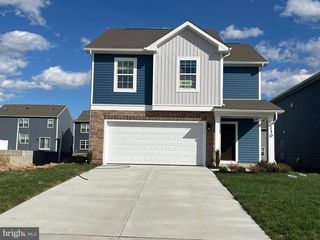 130 CHARING CROSS DR, Stephens City, VA 22655
