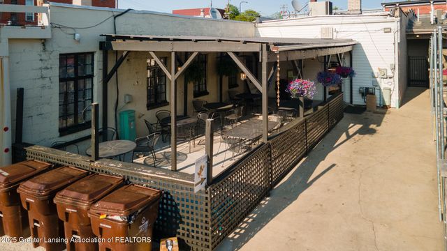 208 S Cochran Avenue, Charlotte, MI 48813