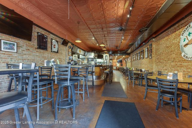 208 S Cochran Avenue, Charlotte, MI 48813