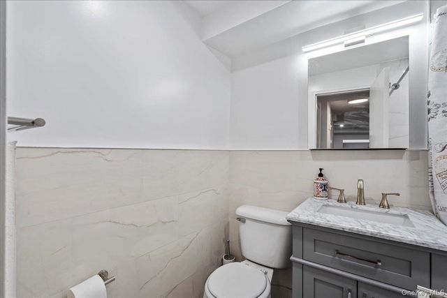 139-15 83rd Avenue B32, Briarwood, NY 11435