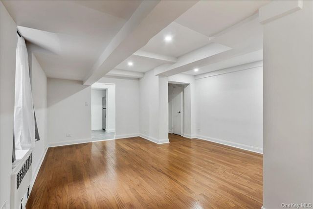 139-15 83rd Avenue B32, Briarwood, NY 11435