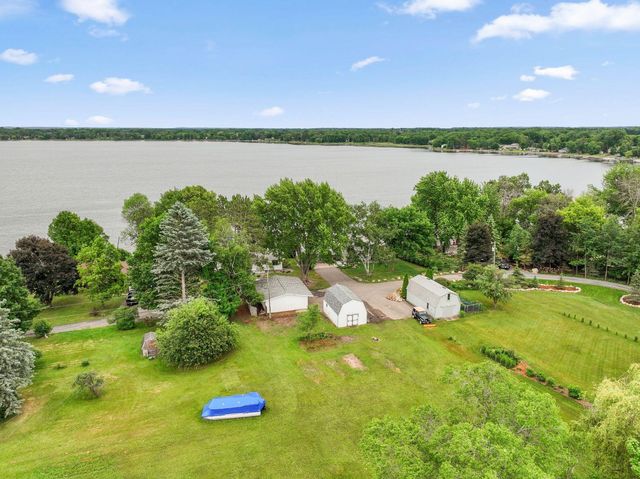 11935 Oak Street, Chisago City, MN 55013