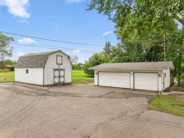 11935 Oak Street, Chisago City, MN 55013