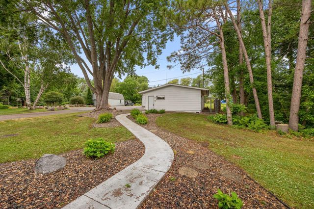 11935 Oak Street, Chisago City, MN 55013