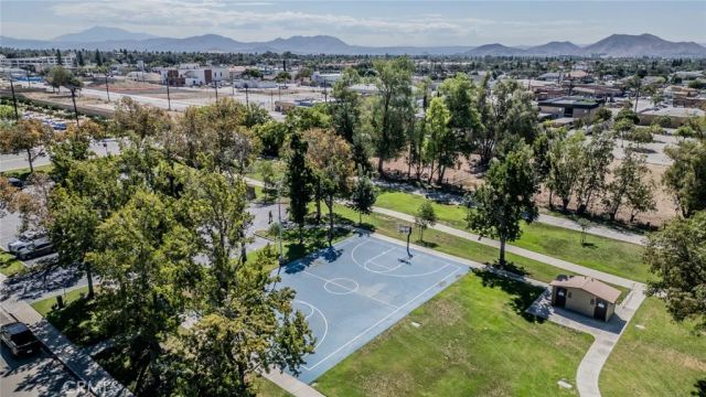16595 Upland F, Fontana, CA 92335