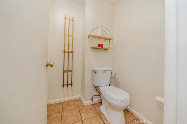 16595 Upland F, Fontana, CA 92335