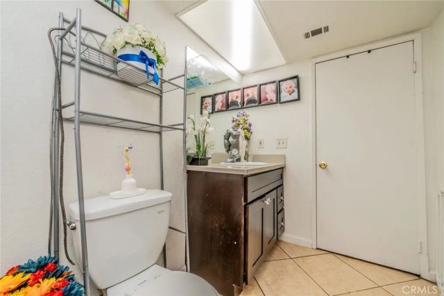 16595 Upland F, Fontana, CA 92335