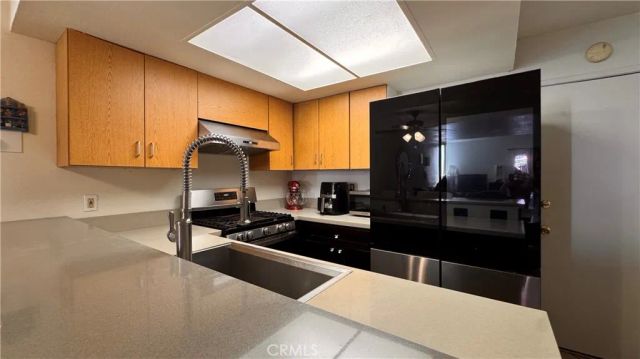 16595 Upland F, Fontana, CA 92335