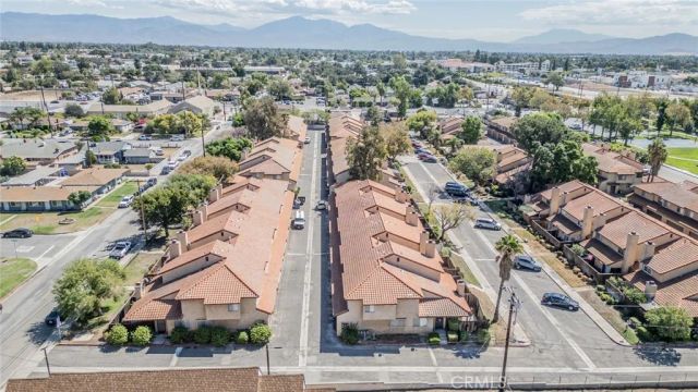 16595 Upland F, Fontana, CA 92335