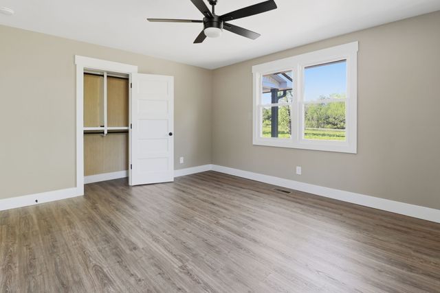 2525 Williamsport Pike, Columbia, TN 38401