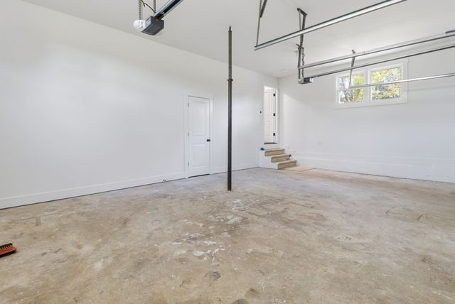 2525 Williamsport Pike, Columbia, TN 38401