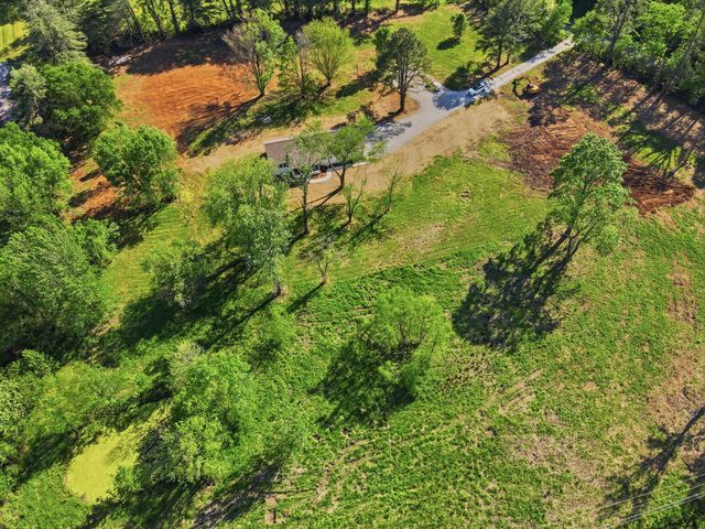 2525 Williamsport Pike, Columbia, TN 38401