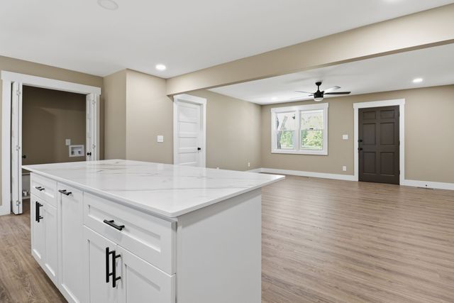 2525 Williamsport Pike, Columbia, TN 38401