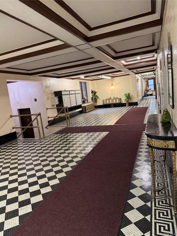 2922 Barnes Avenue 6L, Bronx, NY 10467