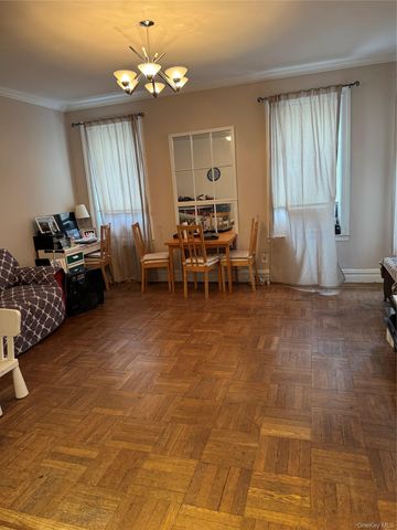 2922 Barnes Avenue 6L, Bronx, NY 10467