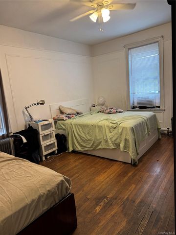 2922 Barnes Avenue 6L, Bronx, NY 10467