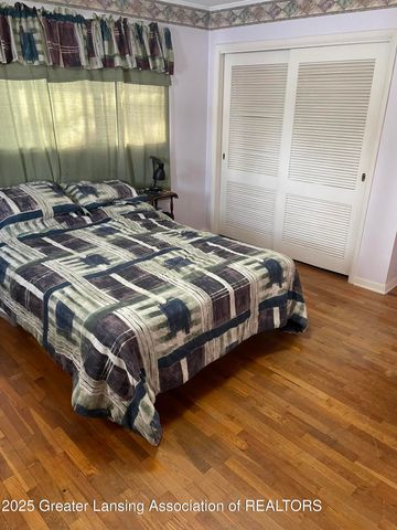 1534 Lenore Avenue, Lansing, MI 48910