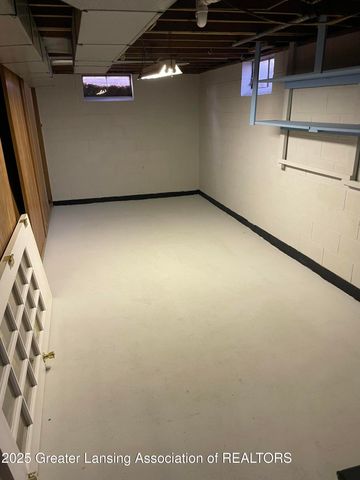 1534 Lenore Avenue, Lansing, MI 48910