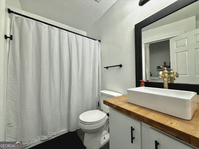 665 Windhaven Drive, Hinesville, GA 31313